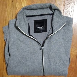 bench zip up
